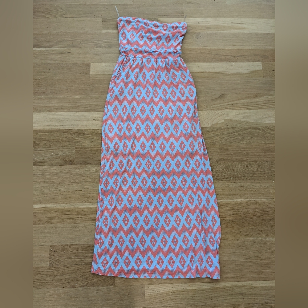Fantastic fawn strapless dress